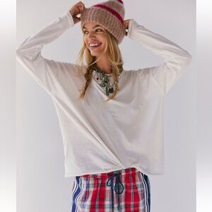 We the free Nina, long sleeve white tee